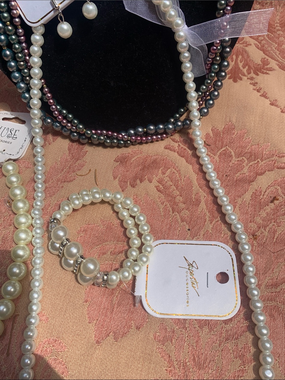 A Collection of Pearls necklace sets earrings bracelet - Picture 6 of 13